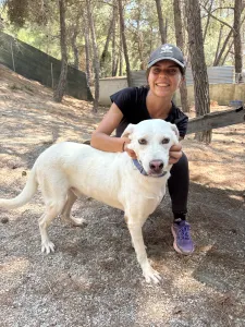 Hund Axi adoptieren